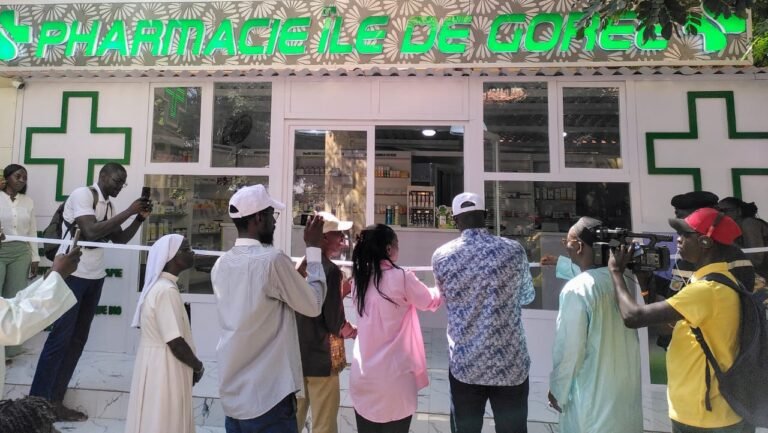 GORÉE : « NOUS ALLONS CONTINUER PARCE QUE NOUS VOULONS VIVRE COMME TOUS LES SÉNÉGALAIS »