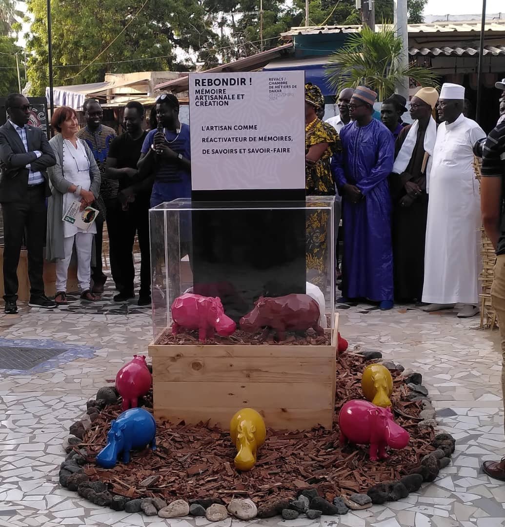 OUVERTURE OFFICIELLE DE L'EXPOSITION OFF SUR L'HIPPOPOTAME SOURCE DE DISTRIBUTION DES INSPIRÉS