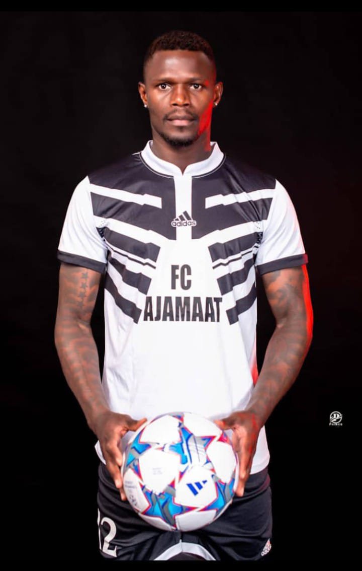 Stéphane Badji, signe en national 1 , à Ajamaat Foot Center de Ziguinchor