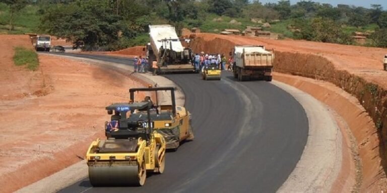 Axe Seneba Ziguinchor-Oumpak: Yankhoba Diemé se félicite de l'état d'avancement des travaux