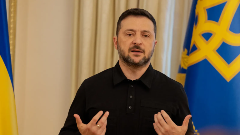 "Un choix très difficile": Volodymyr Zelensky estime que l'Ukraine risque de perdre le soutien américain à cause du plan sur la guerre