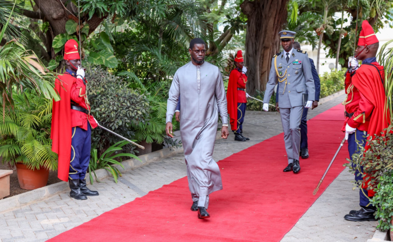 Les députés de PASTEF « invités » à un Ndogou au Palais