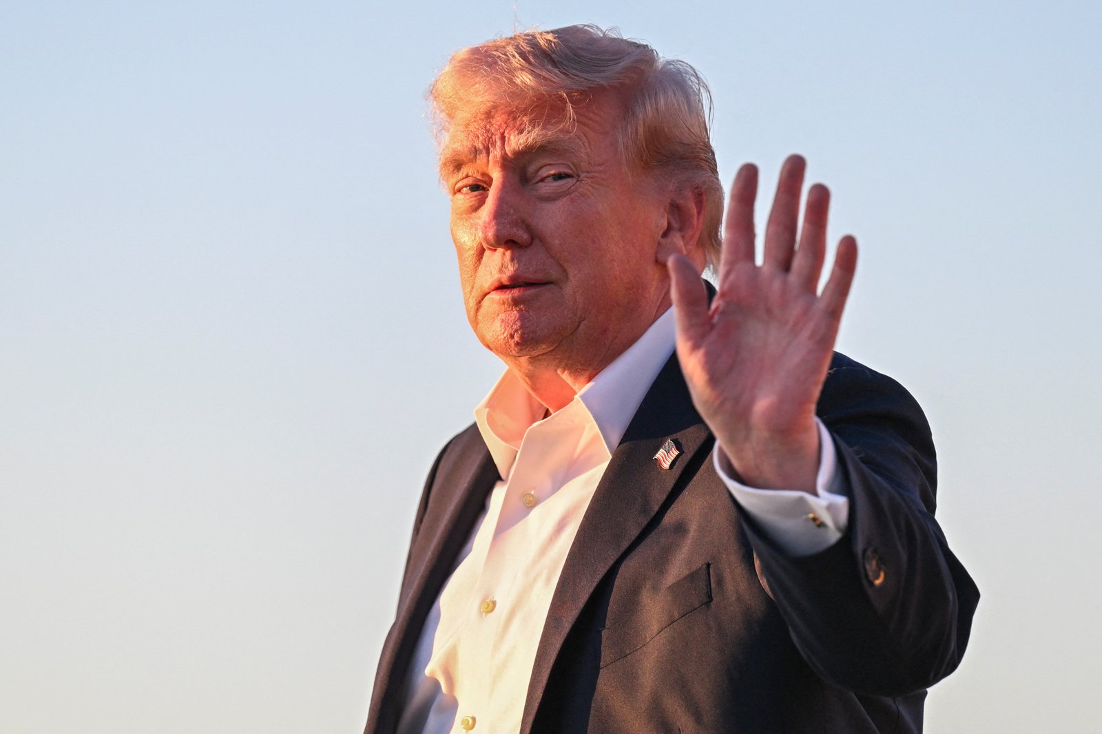 États-Unis : Donald Trump au plus bas de sa carrière à un mois des élections de mi-mandat