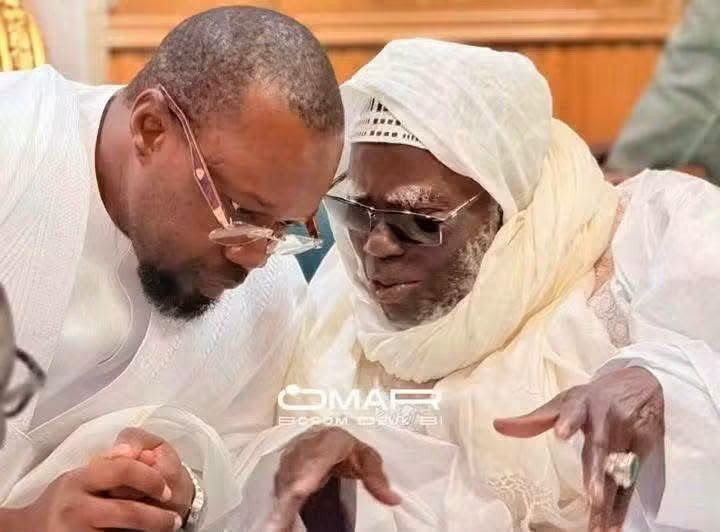 Sénégal – Sonko à Touba : une audience secrète chez Serigne Mountakha sur fond de tensions institutionnelles