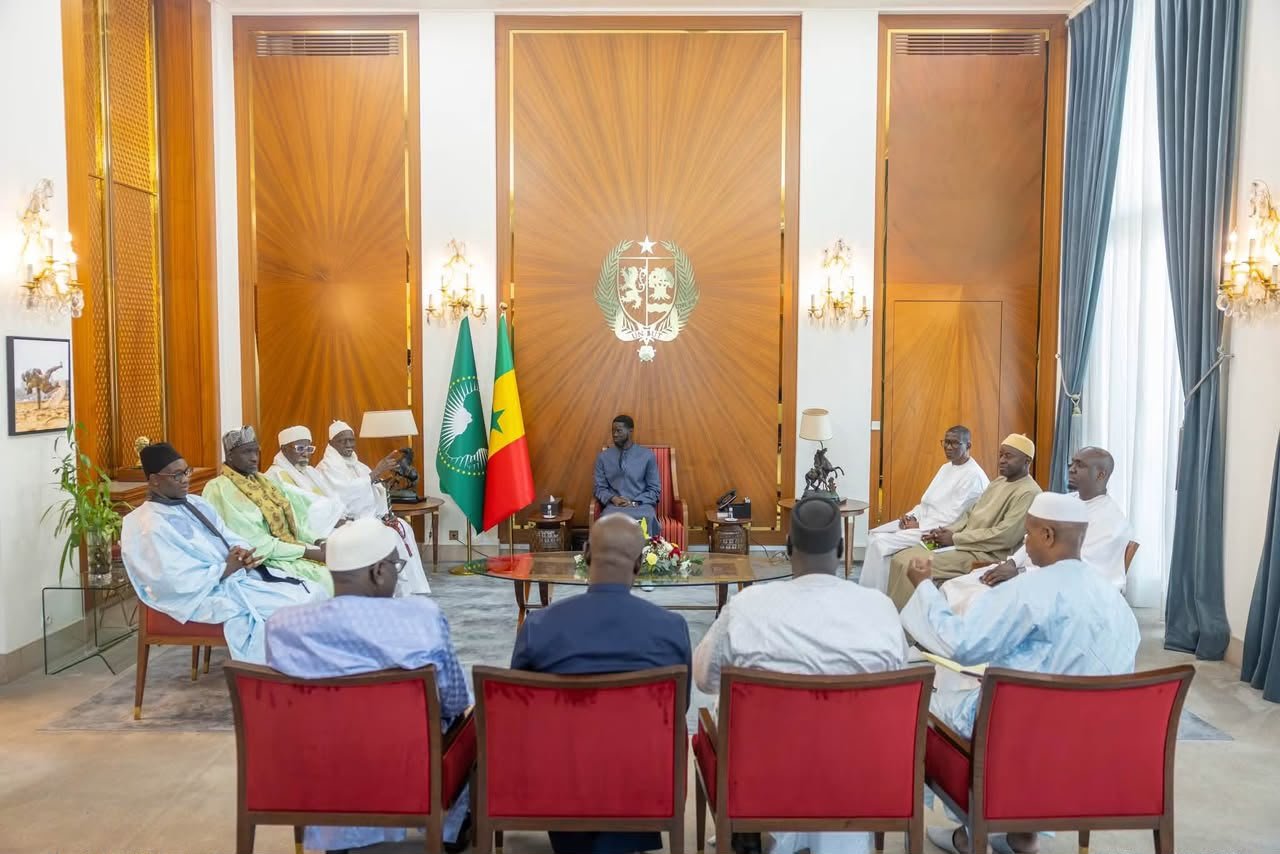 Audience: le Khalife général de Thiénaba au palais de la république